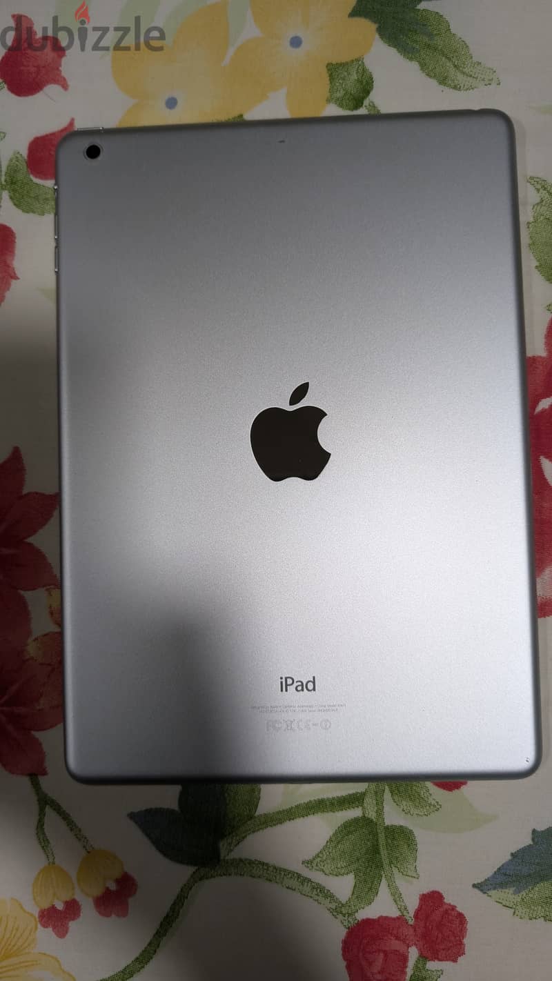 Apple iPad Air - 32 GB 1