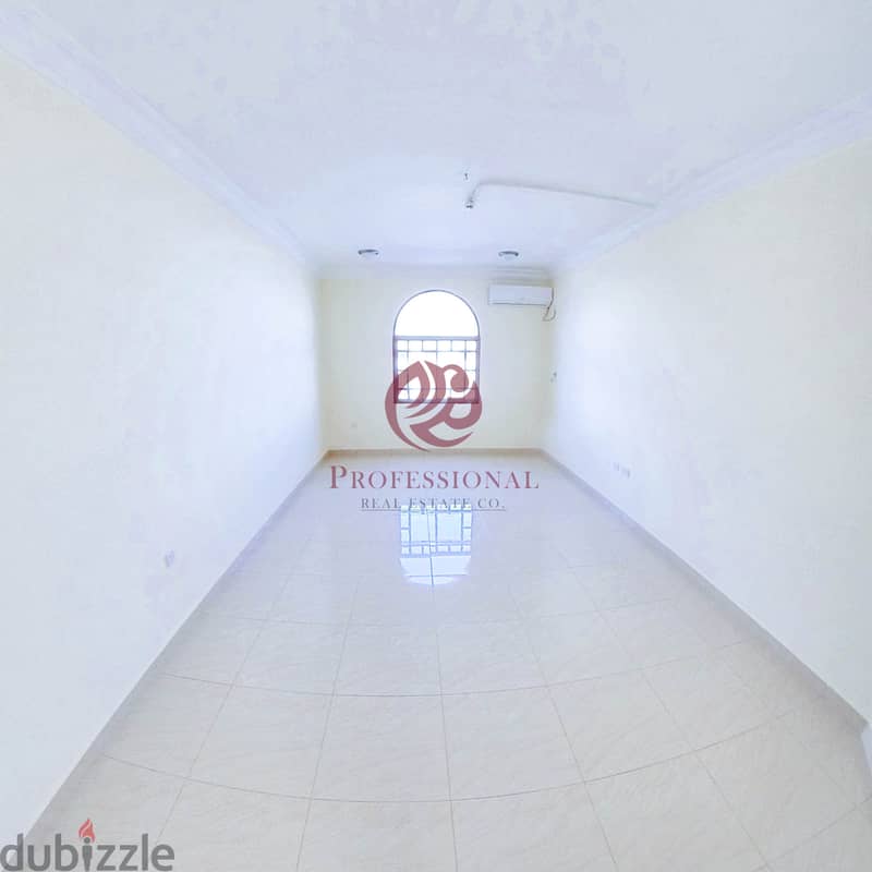 Unfurnished | 3 BHK Apartment in Madinat Khalifa 1