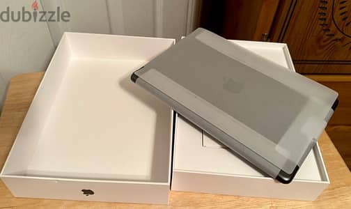 Apple iPad 8th Gen Wifi 10.2" 128GB  Apple Pen & Keyboard