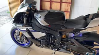2017 Yamaha YZF R1M for sale, whats app +46727895051