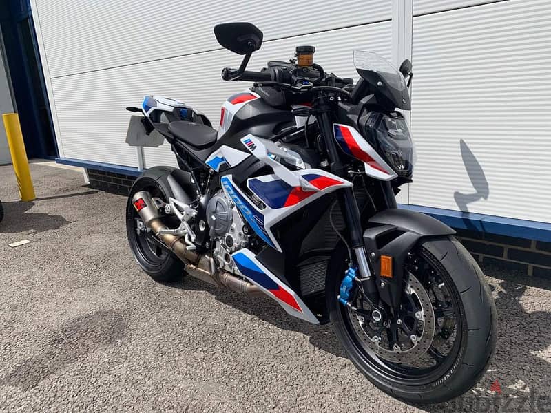 2023 BMW M1000R 0