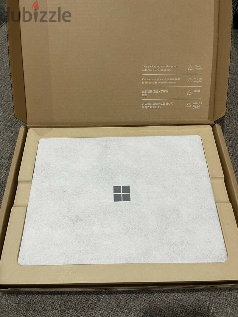 Microsoft - Surface 4 - 13.5” – Intel Core i7 - 16GB - 512GB SSD 0