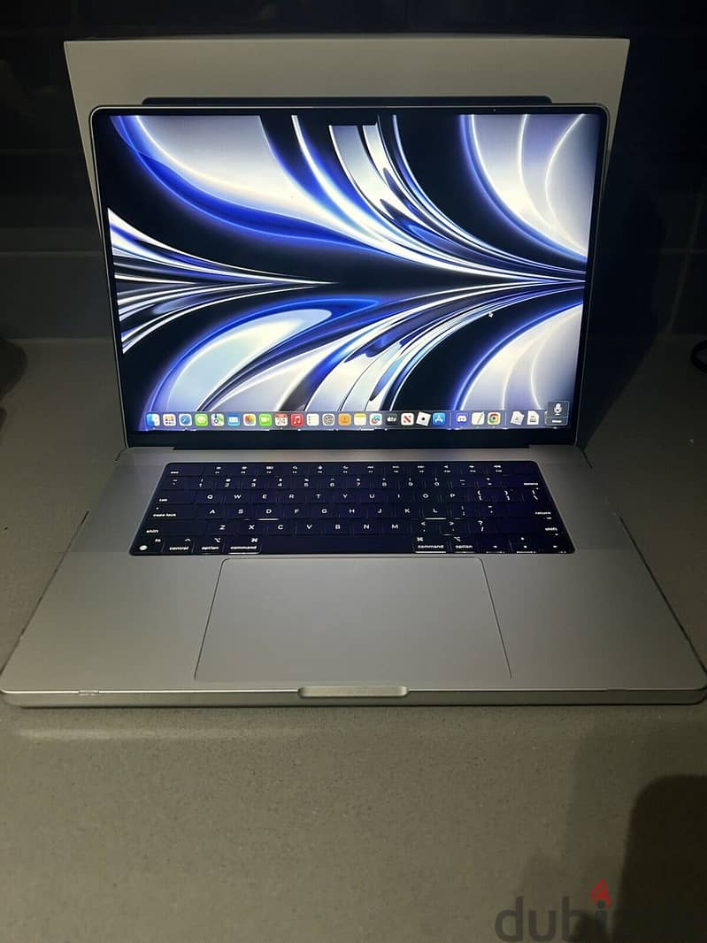 Apple - MacBook Pro 16" - M2 Pro chip - 16GB Memory - 512GB SSD 0