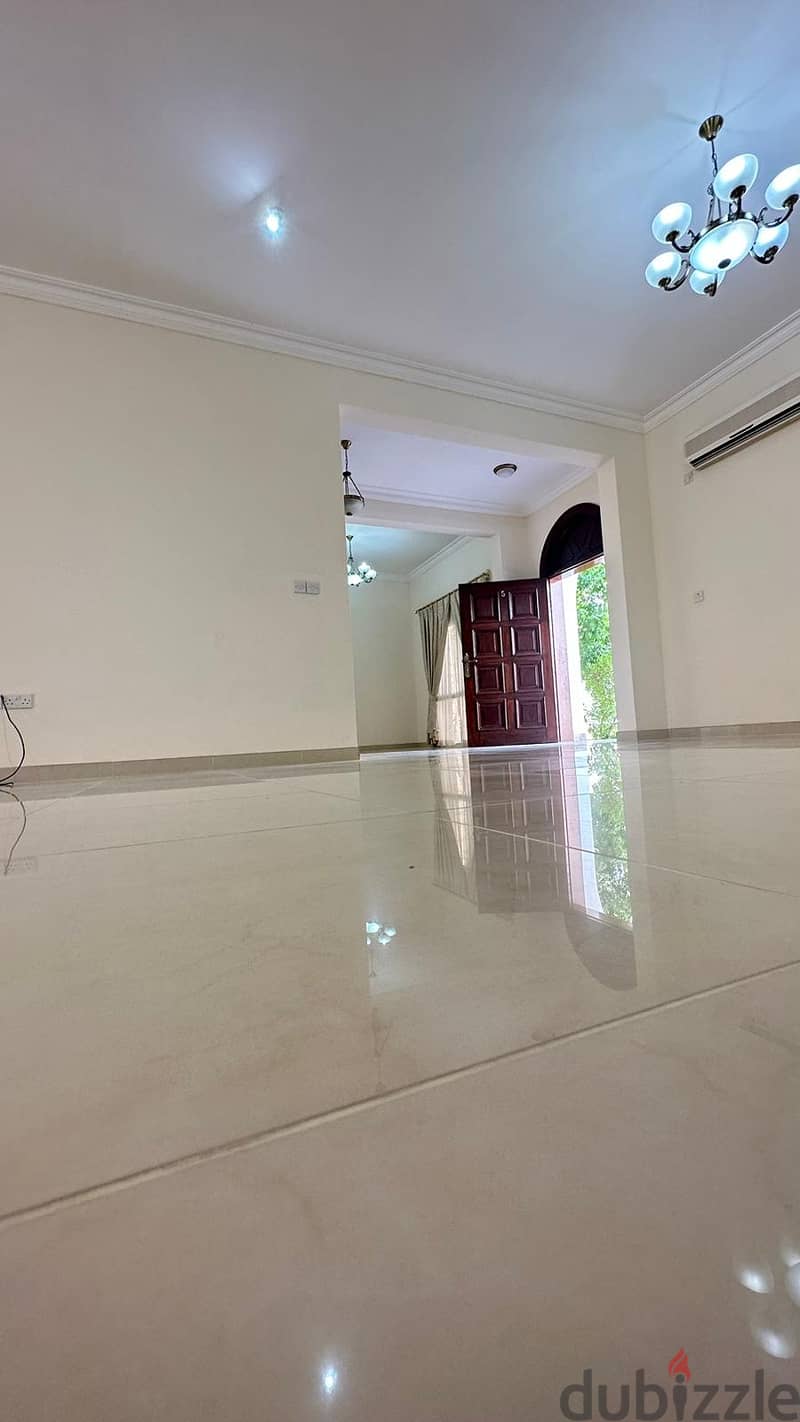 4 BHK VILLA FOR FAMILY - OLD AIRPORT 2