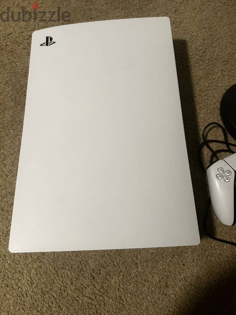 Sony PS5 Digital Edition Console - White Two Dual Sense Controllers 4