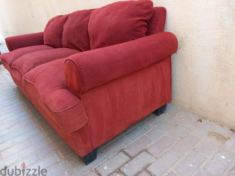 A very good condition sofa three seaters 0