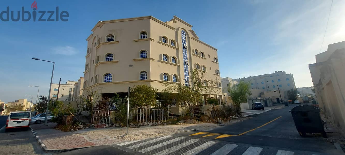 Apartment for rent in building in Al Wakra, behind new McDonald's 0