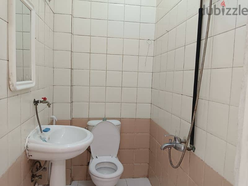 Couples/Ladies Room for Rent 2