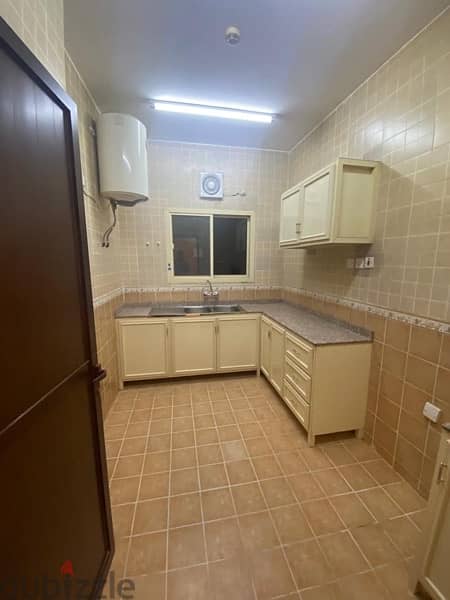 Spacious apartment, 3-BHK big  apartment available i 5