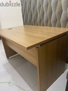 Solid Wood Computer Table in Excellent condition for Sale !!