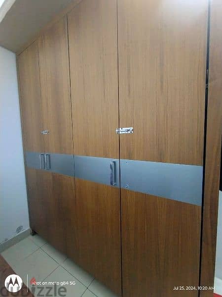 4 Door Wooden Cupboard /Wardrobe 0