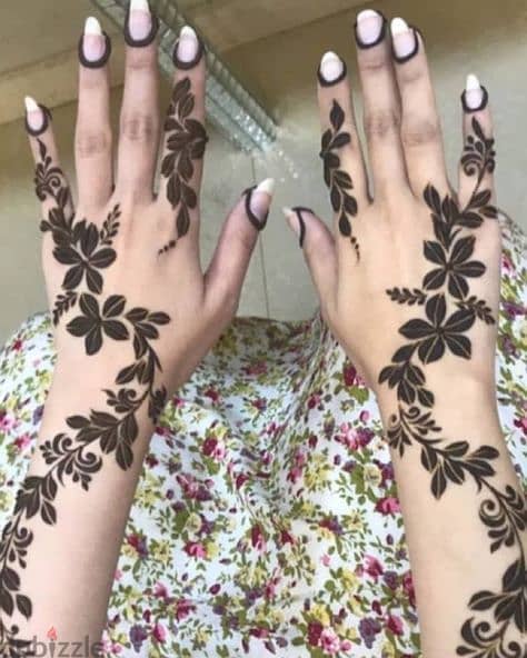 Henna design / tattoo (red or black) 1