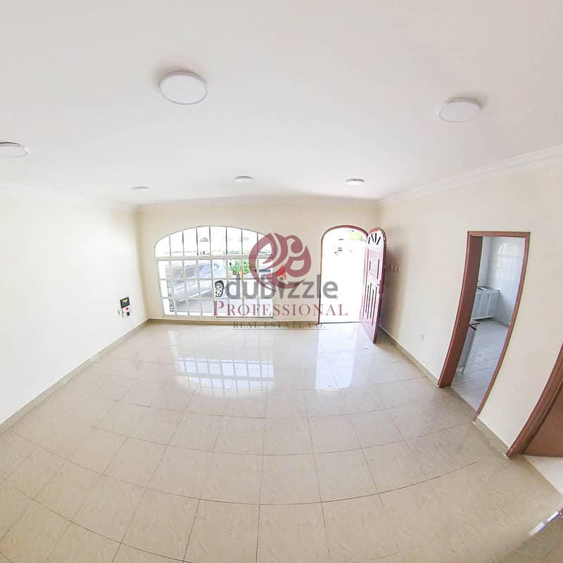 Unfurnished | 3 BHK Compound Villa in Mansoura | Family Only 1