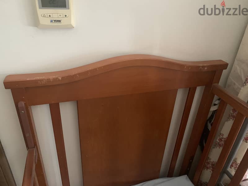 Junior crib urgent sale 1