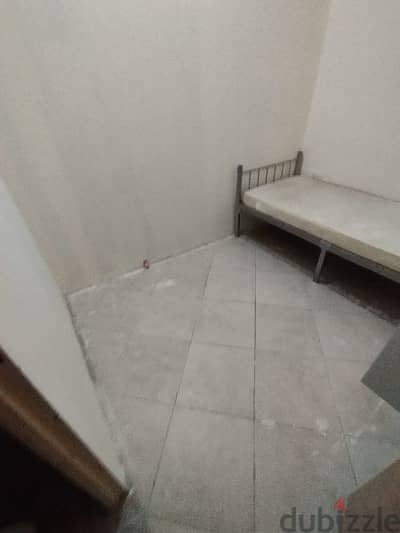 partition room available near Mansoura metro station