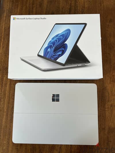 Microsoft - Surface Studio – 14.4”– Intel Core i7 -32GB - 2TB SSD