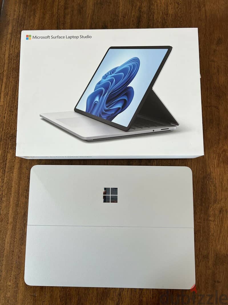 Microsoft - Surface Studio – 14.4”– Intel Core i7 -32GB - 2TB SSD 0