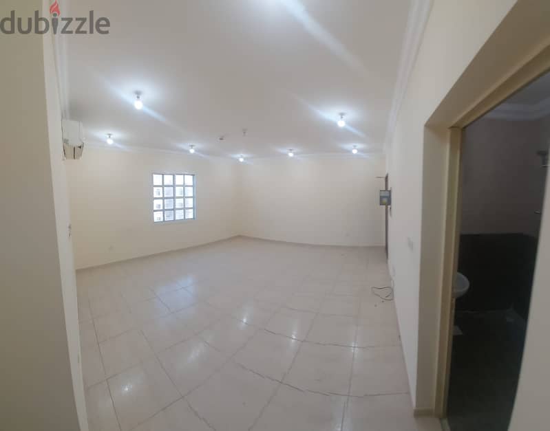 Apartment for rent in building in Al Wakrah behind new McDonald\'s 2