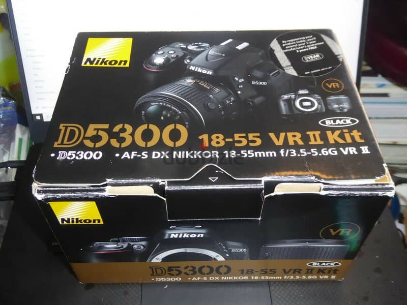 NIKON D 5300 24.2 MP - VR DX 18-55MM LENS 0