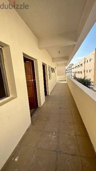 2500 Garage with 60 Room For Rent 5