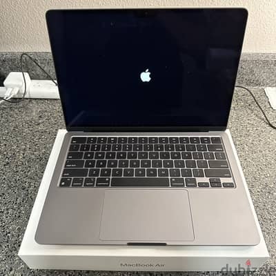 MacBook Air 13.6" Laptop - Apple M2 chip - 8GB Memory - 256GB SSD