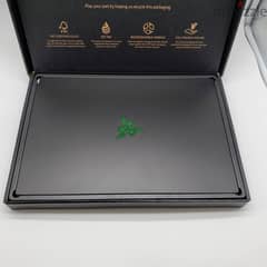 Razer - Blade 18 - 18'' - Intel 24  -Core i9 - 32GB RAM - 1TB SSD 0