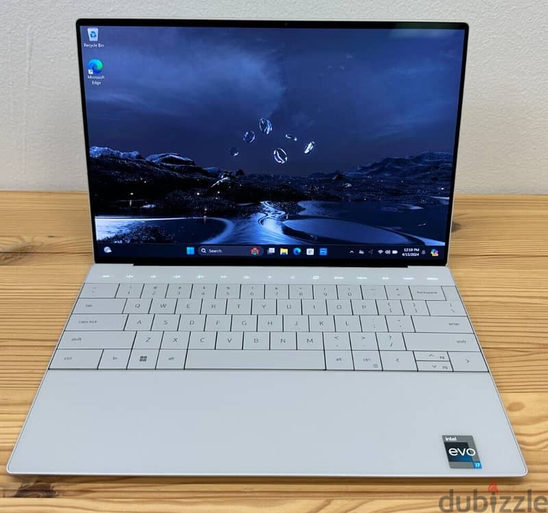 Dell XPS 13 Plus 13.4" - 13th Gen Intel Evo i7 - 32GB - 1TB SSD 0