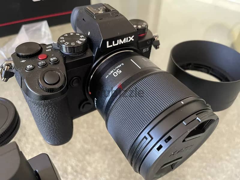 Panasonic LUMIX DC-S5 24.2MP Full Frame Mirrorless Camera 50mm Lens 4