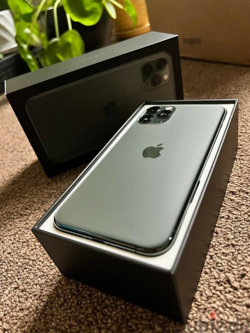 Apple iPhone 11 Pro 64 , 256 , 512 GB 0