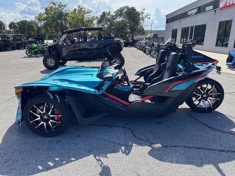 2022 Polaris slingshot R. Pacific Teal fade 2