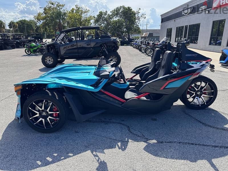 2022 Polaris slingshot auto drive (+974 66574363) 3