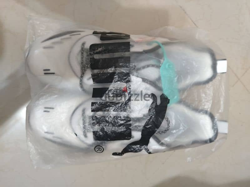 Puma Mercedes AMG Petronas Black & white shoes. 9