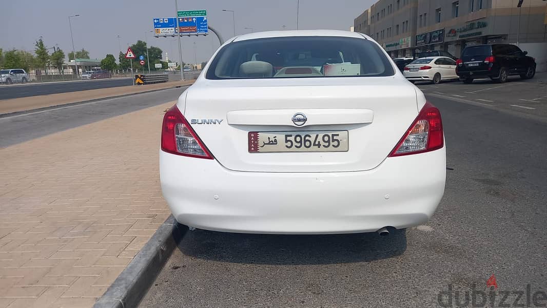 Nissan Sunny 2014 4