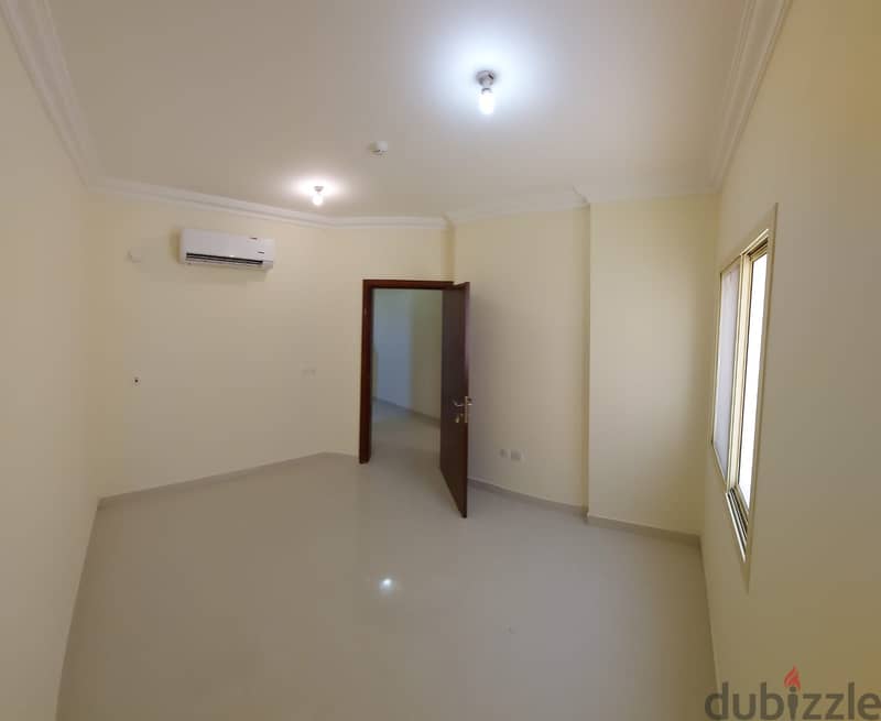 Flat For Rent in building in Al Wakrah - behind Ooredoo 3BHK 7