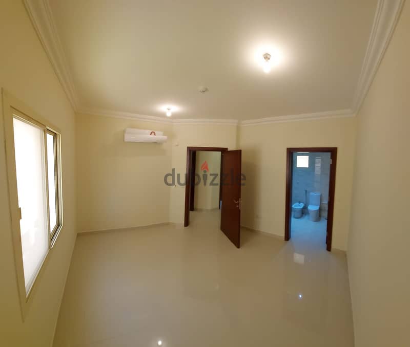 Flat For Rent in building in Al Wakrah - behind Ooredoo 3BHK 8