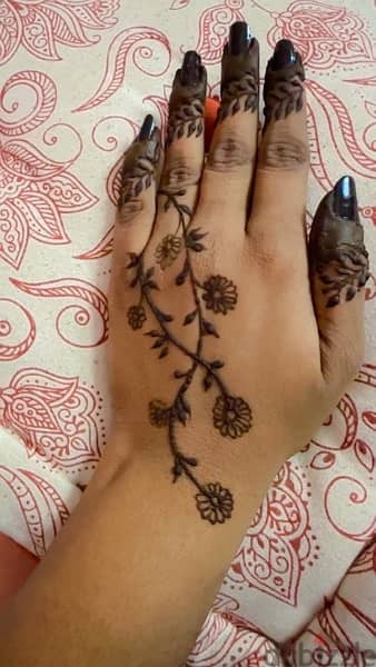 Henna design