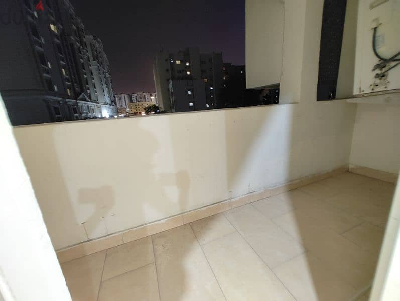 3bhk furnished apartment including bills near metro 9