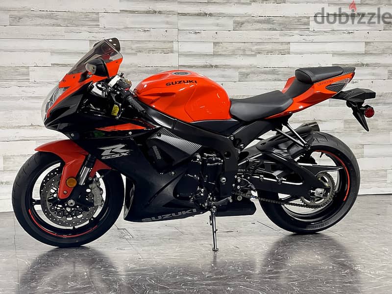 2022 Suzuki gsx-R600 +97466574363) 1