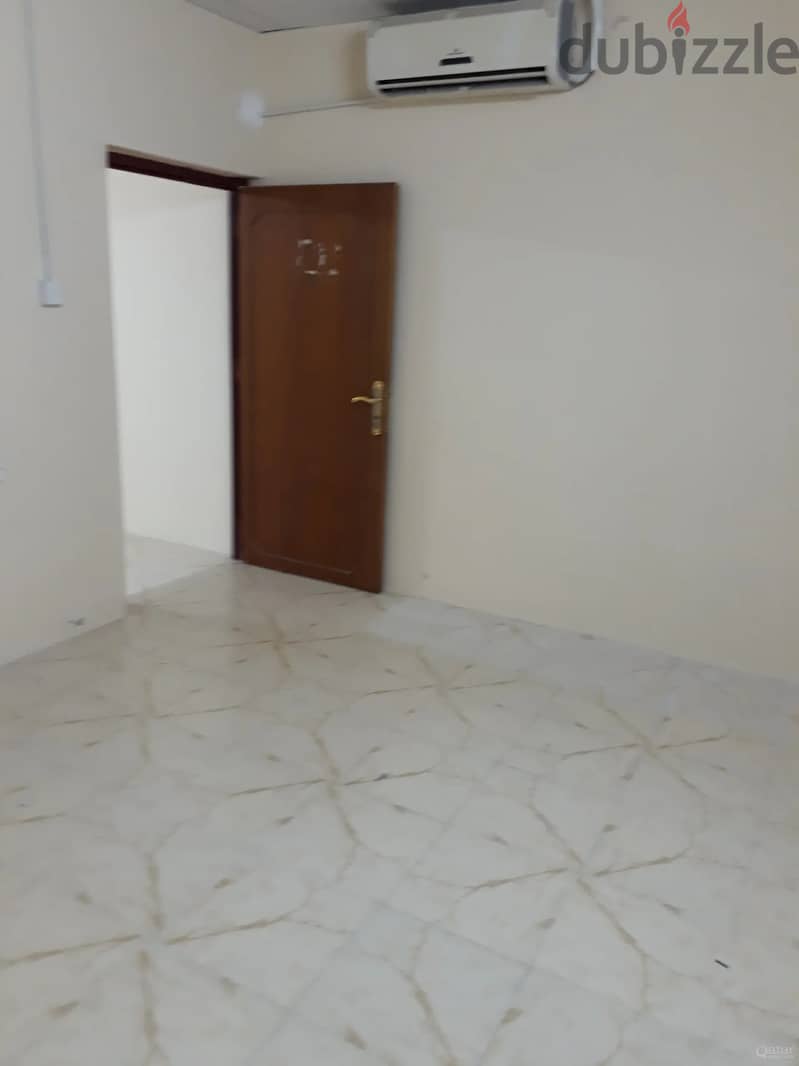 1 BHK - AL NASAR (near C ring Road ToysRus Signal) 0