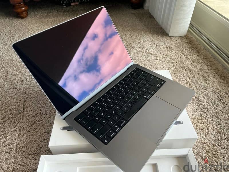 Mac Book Pro 14" Laptop - Apple M1 Pro chip - 16GB Memory - 512GB SSD 0