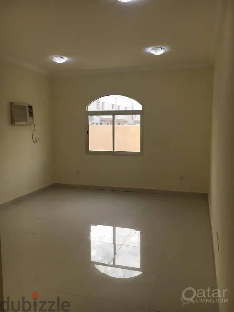 AIN KHALID - Family Villa (Near Salwa road safari hypermarket) 0