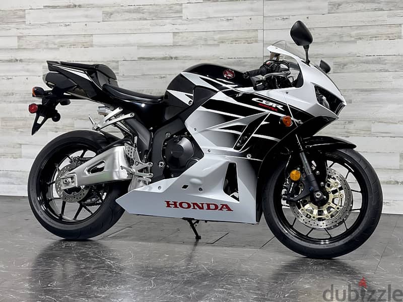 2016 Honda CBR 600 (+971561943867) 3