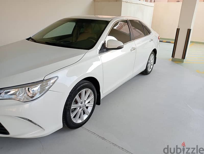 Toyota Camry 2016 GLX 4