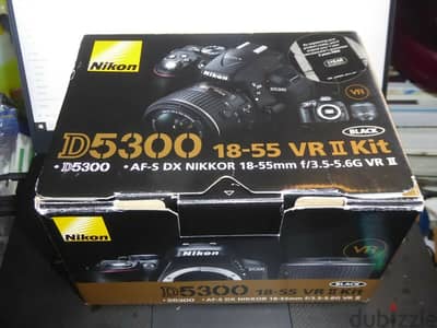 NIKON D 5300 24.2 MP - BLACK VR DX 18-55MM LENS