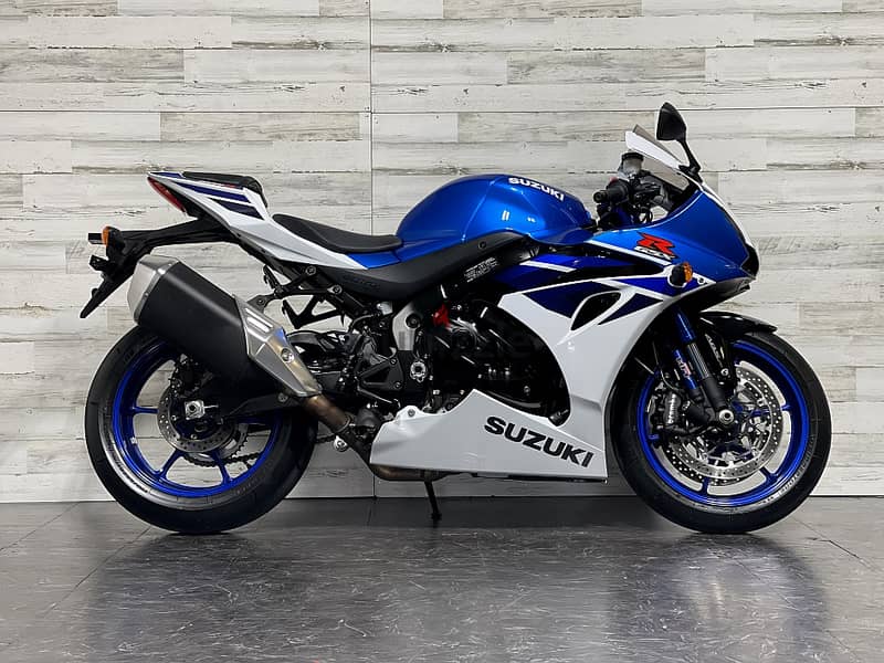 2024 Suzuki GSX-R1000R (+97466574363) 1