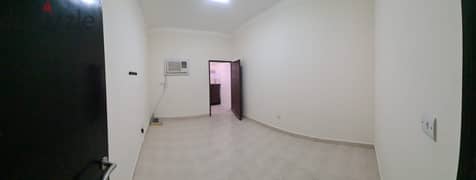 Hot offer UnFurnished Studio Water Electricity & WIFI included in Hil 0