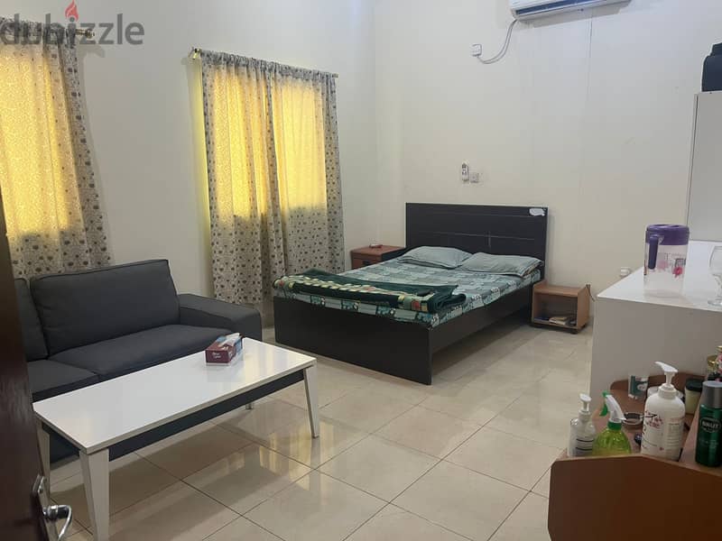 semi furnished 2bhk family accommodation 0