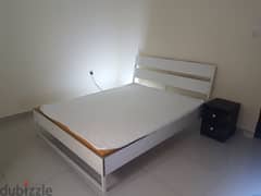 High  quality Metal / wooden Bed frame 0