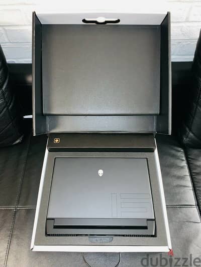 Alienware - m15 R4 15.6" FHD - Intel Core i7 - 16GB - 512GB SSD