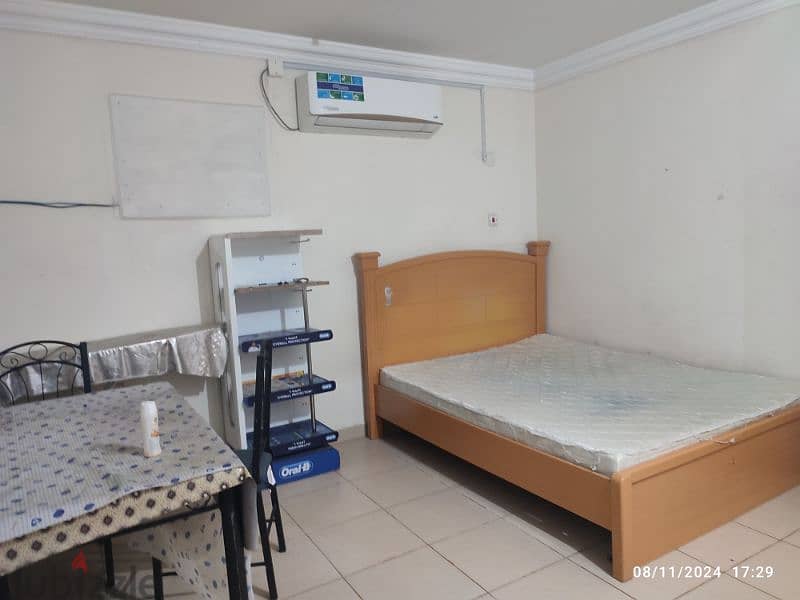 FULLY FURNISHED STDIO ROOM AVAILABLE IN WAKRA GOOD LOCATION 1